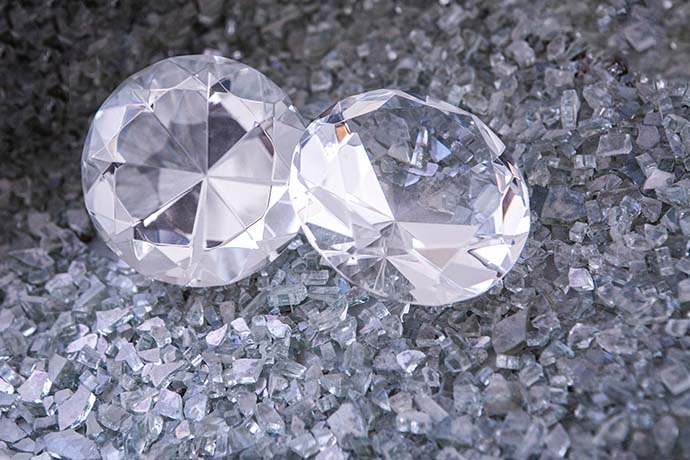 掌握影響當鋪鑽石收購價格高低，讓你輕鬆有個滿意的鑽石收購價格